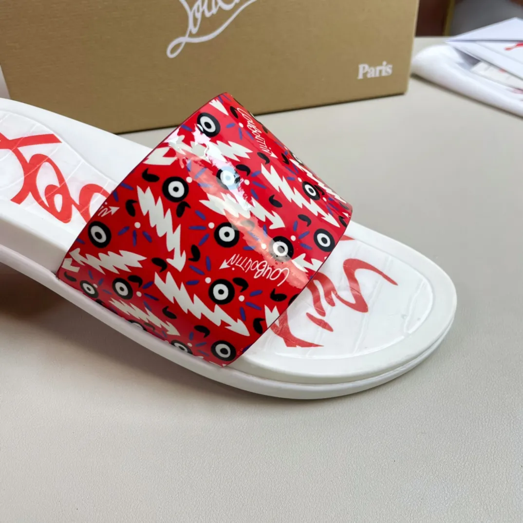 [CL red sole shoes] P: 300💰 size 38-45 Men's classic slippers, made on the official website 1:1, the original factory specializes in original materials ➖ OEM 3D printing pattern production ➖ Ultra-light non-slip outsole. Super fashionable and super comfortable, handsome on the feet, a must-have for men in summer! !
